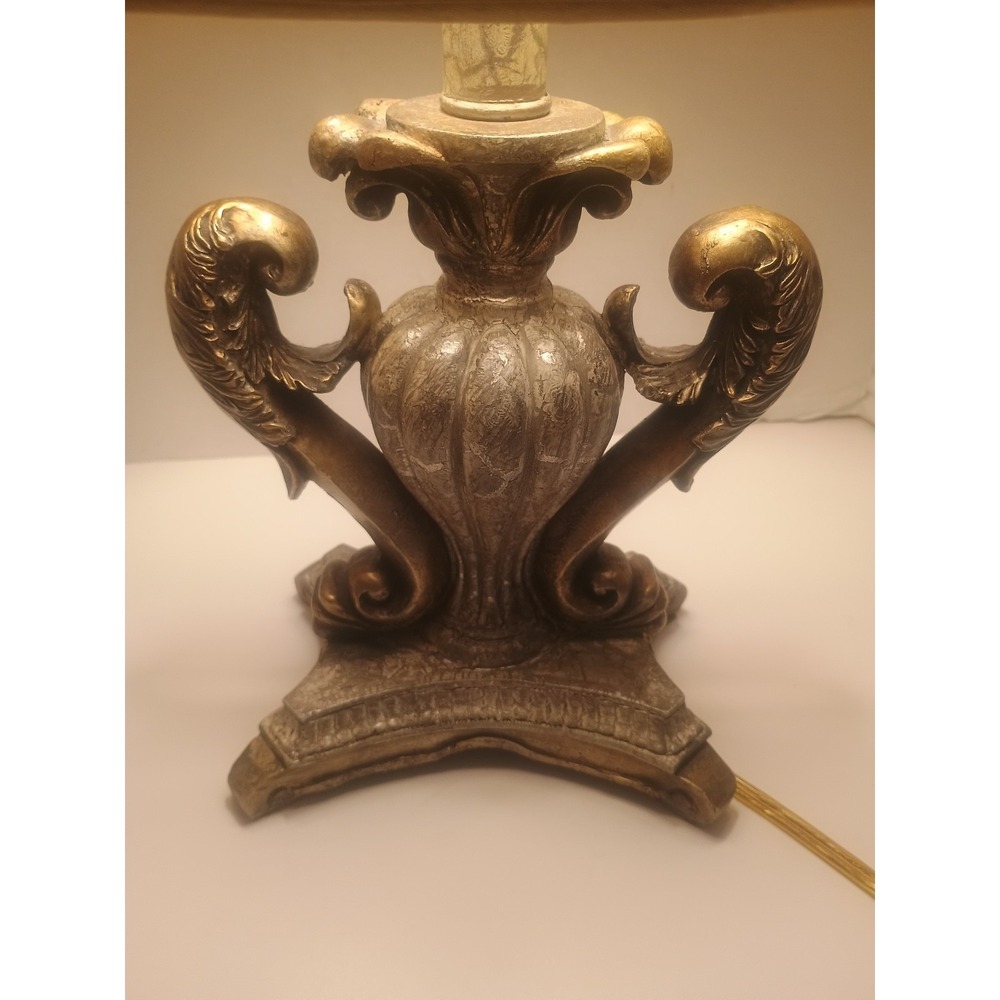Elegant desktop/table lamp tested & works - Picture 2 of 2